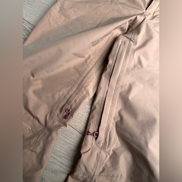 Burton Black and Multicolor Ski Jacket - Picture 8 of 12